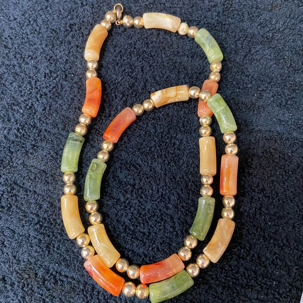 Pretty necklace, used